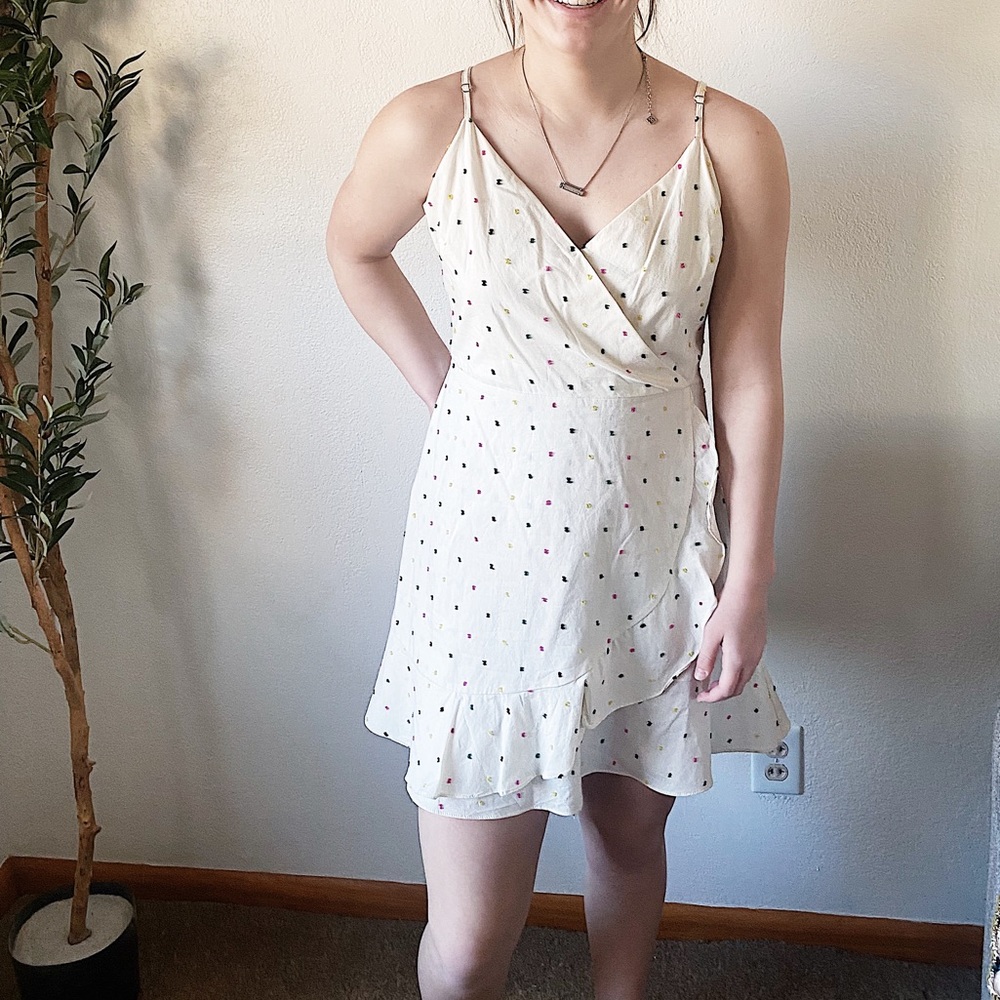 Lush white confetti faux wrap dress with ruffle detail women’s size medium
